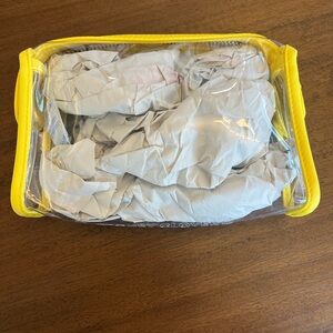 Stoney Clover Lane lemon travel pouch EUC